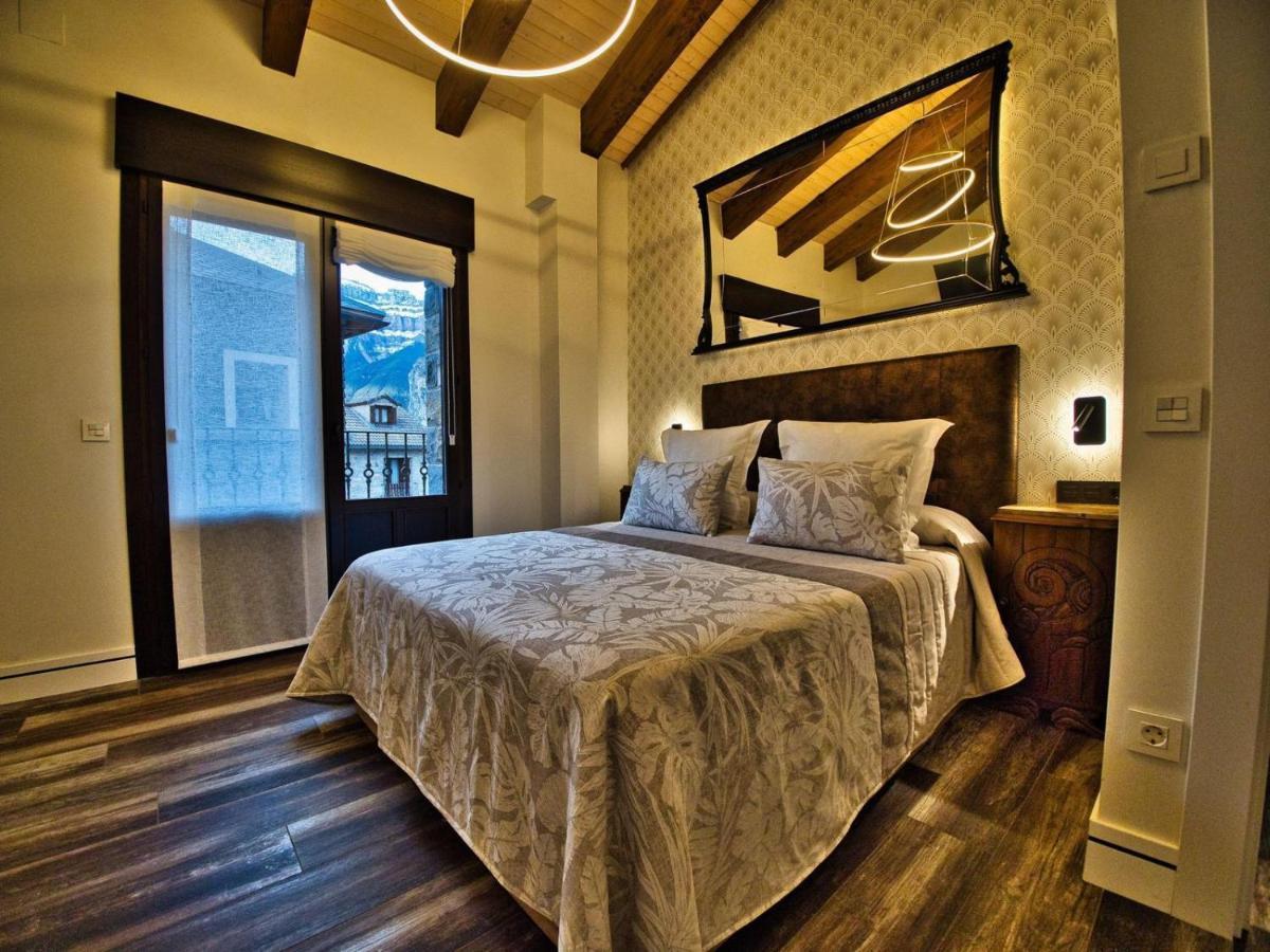 Apartamentos Valle De Ordesa-Torla Eksteriør billede